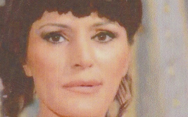 Alma, “suicidata” dallo Stato, trova patria e pace nel cimitero di Collepasso Alma, “suicidata” dallo Stato, trova patria e pace nel cimitero di Collepasso