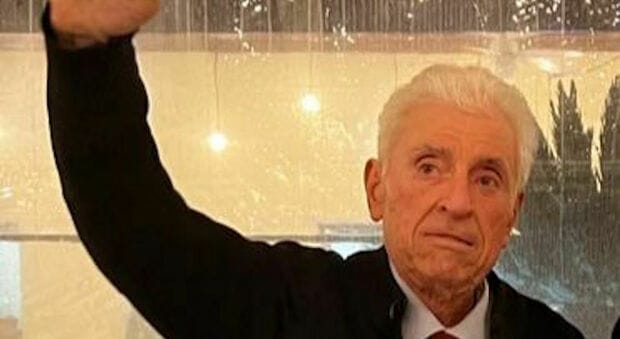 L’ultimo saluto a Camillo Macrì, un “pezzo di storia” che se ne va. Oggi i funerali. Il ricordo di Francesco Longo, ex sindaco di Taviano