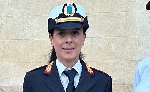 Encomio solenne del Consiglio comunale alla Comandante della Polizia Locale Maria Grazia Esposito Encomio solenne del Consiglio comunale alla Comandante della Polizia Locale Maria Grazia Esposito