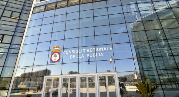 Consorzio di Bonifica: ancora “fumata nera” del Consiglio regionale per la sospensione del tributo 630. Dichiarazione del consigliere Casili Consorzio di Bonifica: ancora “fumata nera” del Consiglio regionale per la sospensione del tributo 630. Dichiarazione del consigliere Casili
