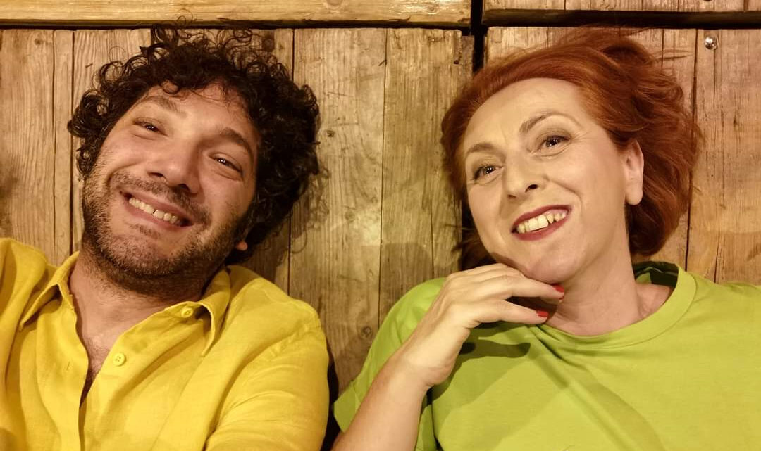 Prende il via da Collepasso la VII edizione di “Crita-Festival delle Arti” con “Sono bravo con la lingua” (2 luglio, ore 21, Palazzo Baronale) Prende il via da Collepasso la VII edizione di “Crita-Festival delle Arti” con “Sono bravo con la lingua” (2 luglio, ore 21, Palazzo Baronale)