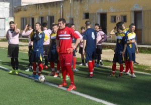 Le due squadre prima dell'incontro