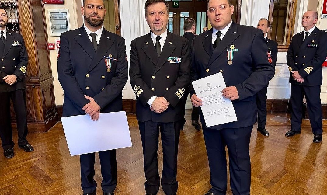 Il Guardiacoste parabitano-collepassese Federico Nicoletti insignito della Medaglia di bronzo al Merito Civile Il Guardiacoste parabitano-collepassese Federico Nicoletti insignito della Medaglia di bronzo al Merito Civile