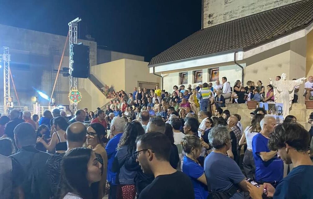 Grande successo per la Festa di Sant’Antonio, compatrono di Collepasso, presso la Chiesa Cristo Re Grande successo per la Festa di Sant’Antonio, compatrono di Collepasso, presso la Chiesa Cristo Re