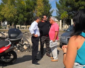 Massimo Manera, Pantaleo Gianfreda e Gabriele Caputo ieri a Collepasso (foto Gazzetta)