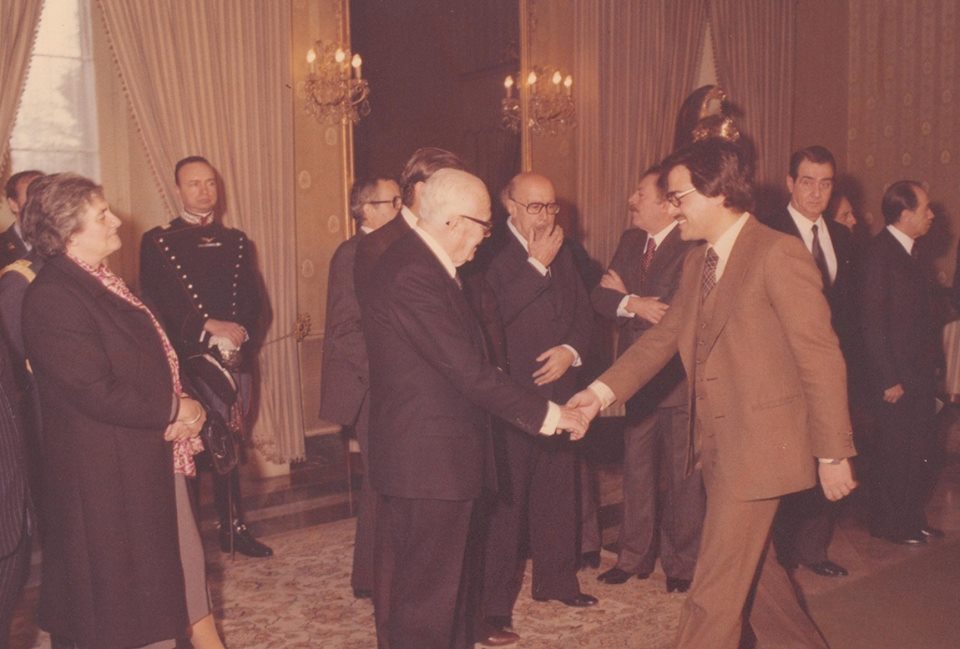 Ottobre 1979, Prefettura di Lecce, il mio incontro con Pertini. A sin., il ministro on. Tina Anselmi