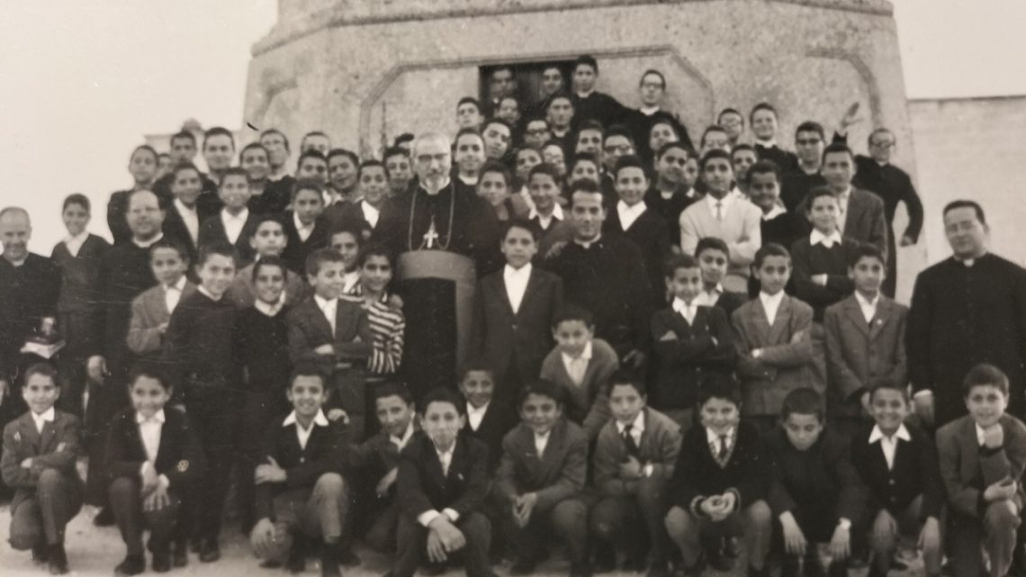 “SPES MESSIS. Storia in versi di una vocazione religiosa” di Salvatore Tommasi: presentazione presso il Seminario di Otranto con l’Autore e l’Arcivescovo (19 dicembre) “SPES MESSIS. Storia in versi di una vocazione religiosa” di Salvatore Tommasi: presentazione presso il Seminario di Otranto con l’Autore e l’Arcivescovo (19 dicembre)