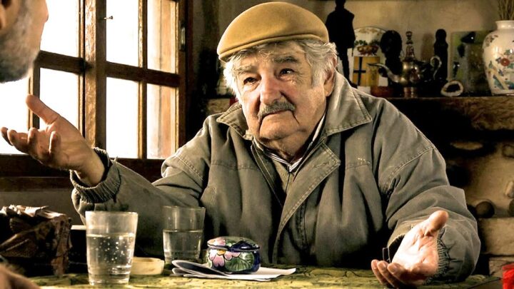 Mujica e “l’apologia della sobrietà”: “Chi accumula denaro è un malato. La ricchezza complica la vita”